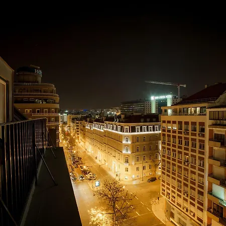 Lx51 & By Iin - Center Pensionat Lisboa