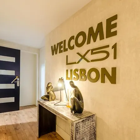 Lx51 Center - & By Iin 4*