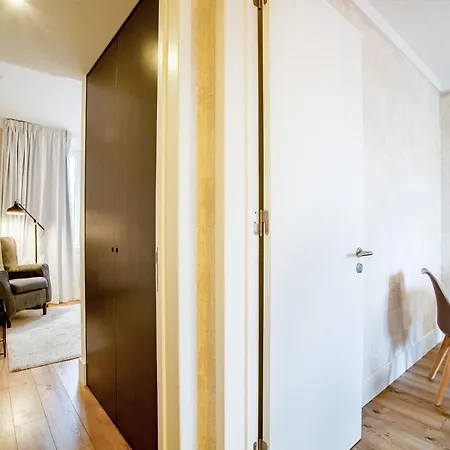 Lx51 & By Iin - Center 3* Lisboa