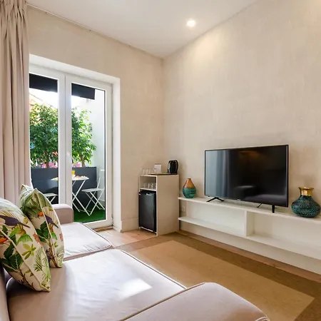 Pensionat Lx51 & By Iin - Center Lisboa