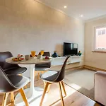 Lx51 Lisbon Center - Studios & Suites By Apt Iin Penzion Lisboa