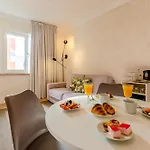Lx51 Lisbon Center - Studios & Suites By Apt Iin 4*