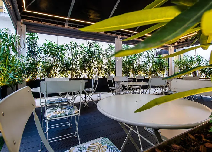 Lx51 & By Iin - Center Gæstehus Lisboa