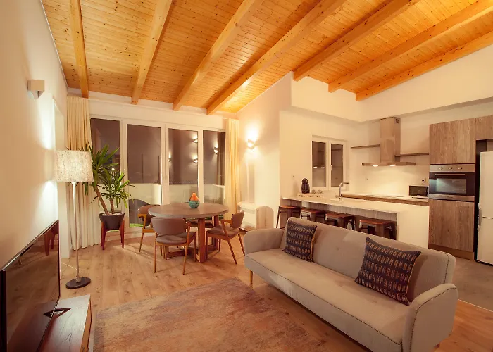 Lx51 & By Iin - Center Gæstehus Lisboa