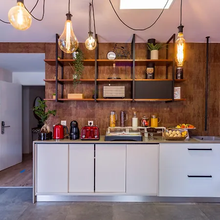 Affittacamere Lx51 & By Iin - Center Lisbona