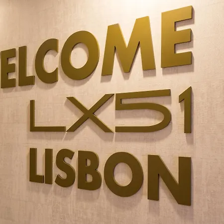 Lx51 Center - & By Iin 4*