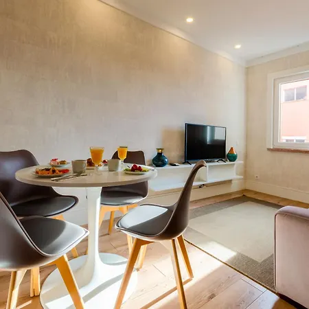 Lx51 & By Iin - Center Affittacamere Lisbona