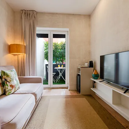 Lx51 & By Iin - Center Konukevi 4*