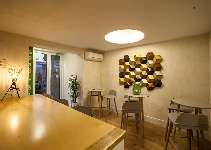 Lx51 Studios&suites - Center 4*