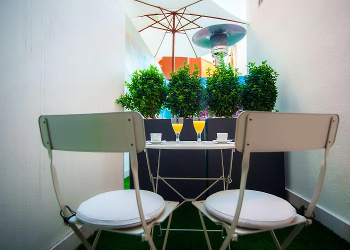 Lx51 Lisbon Center - Studios & Suites By Apt Iin 4* Lisbona