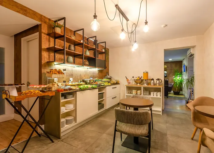 Lx51 Lisbon Center - Studios & Suites By Apt Iin 4* Lisbona